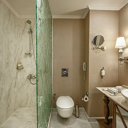 Kaya Artemis Famagusta Hotel